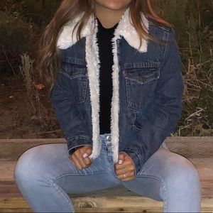 Levi’s Cropped Sherpa Jean Jacket
